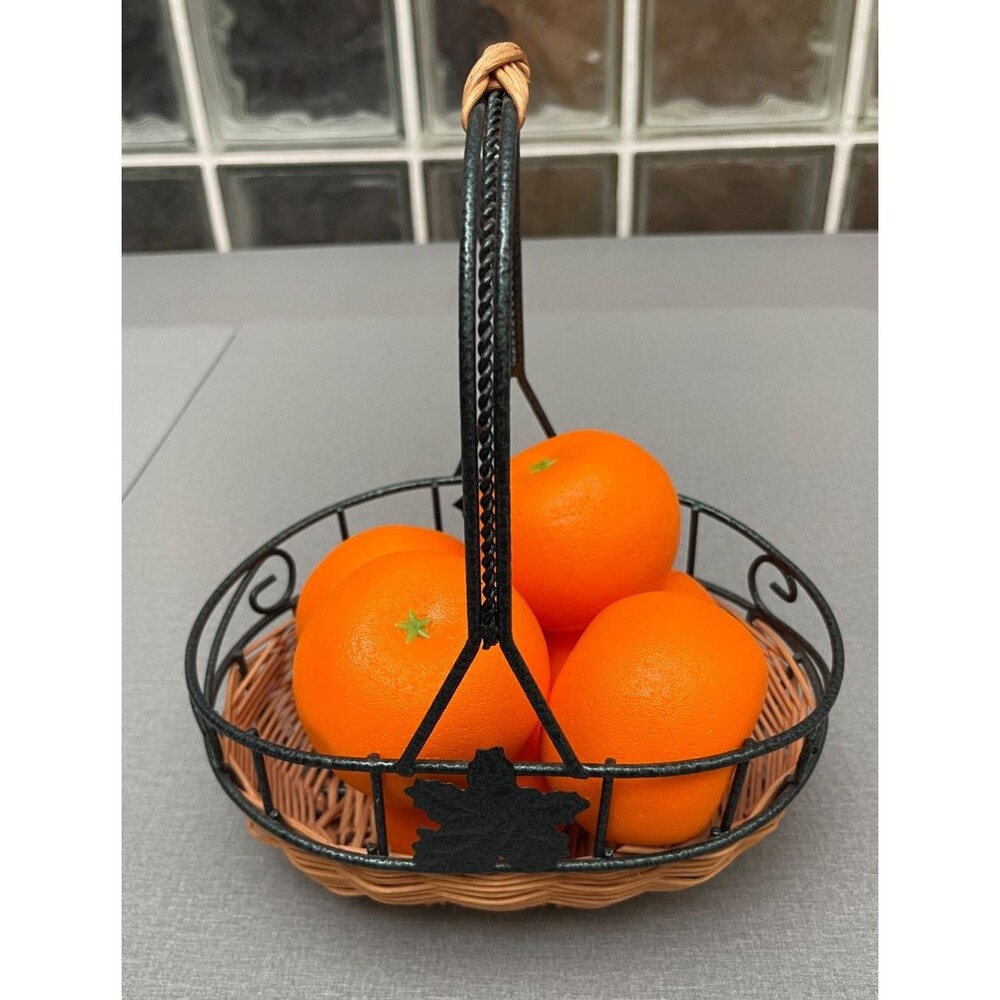Cute Metal&Bamboo Basket With 6 Plastic Decoration  Oranges